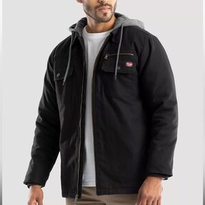 WRANGLER MEN'S HOODED WORKWEAR QUILTED
LINED SHIRT JACKET SIZE XL NEW WITH TAGS